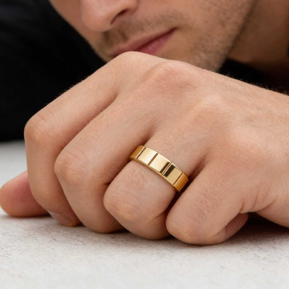 Block Edge | Polished Men’s Wedding Band.