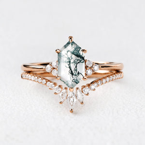 Rowan‘s Glade | Hexagon Cut Moss Agate Chevron Bridal Duo