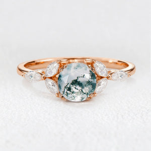 Lavinia‘s Stillness | Classic Round Cut Moss Agate Engagement Ring