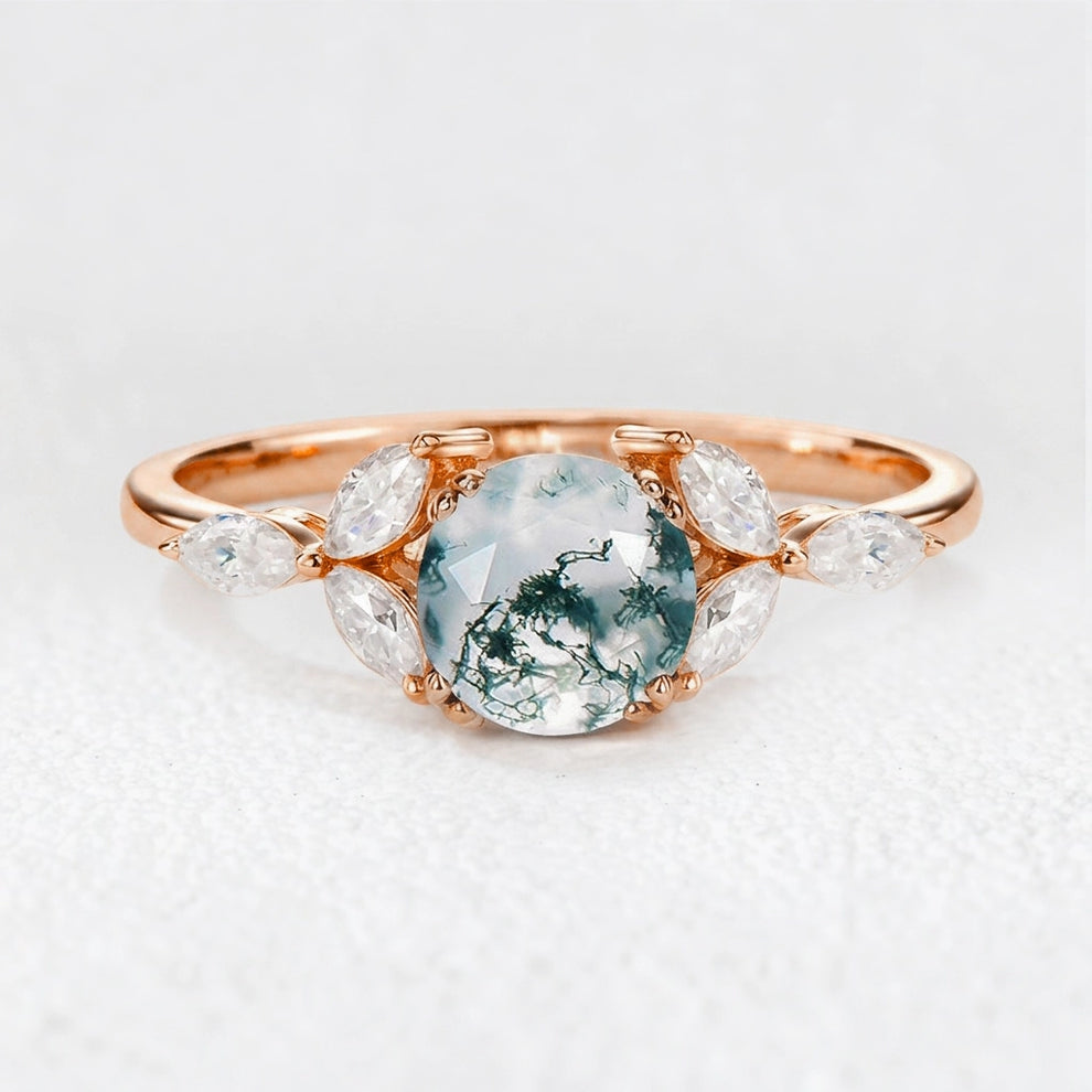Lavinia‘s Stillness | Classic Round Cut Moss Agate Engagement Ring