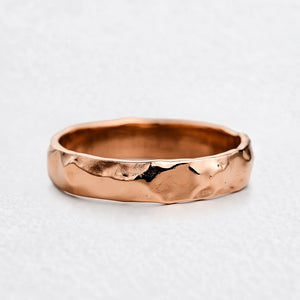 Liquid Flow | Unisex Wedding Band with Molten Texture.