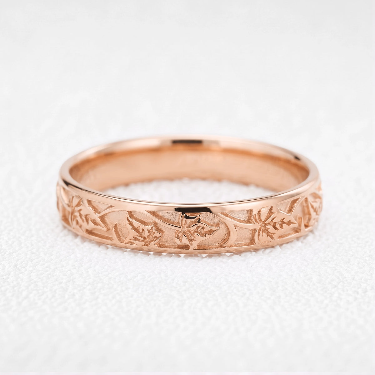 Atlas Vine | Ivy Classic Engraved Men's Wedding Band