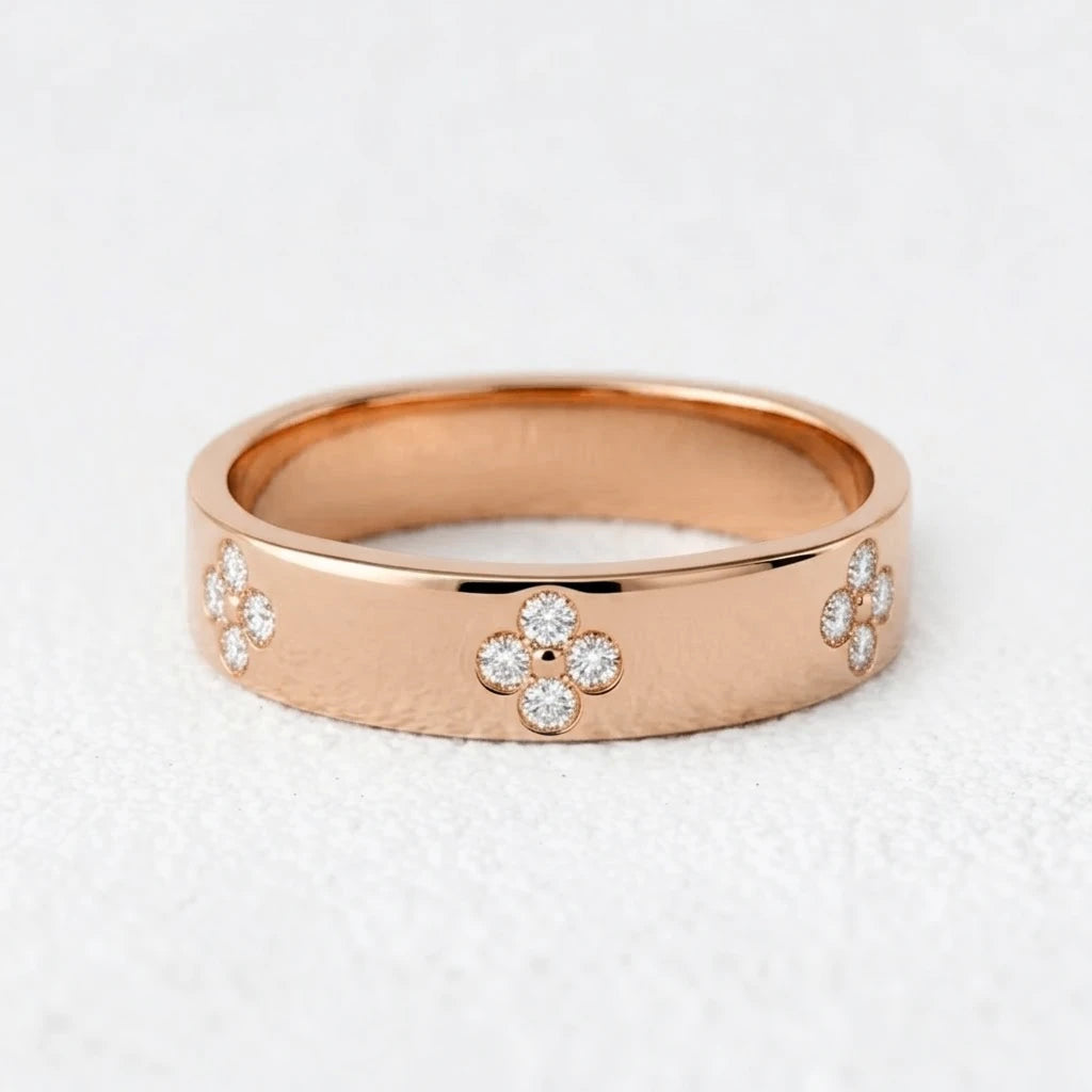 Clover Finder | Minimalist Stackable  Diamond Gold Band Ring