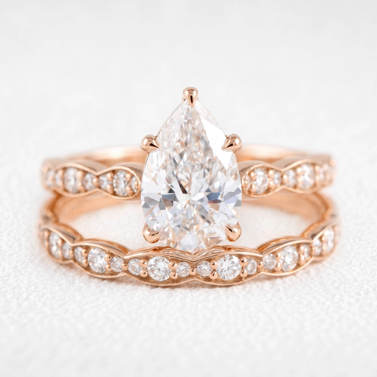 Aphrodite’s Aria | 2CT Classic Pear Diamond Scallop Bridal Set 2pcs