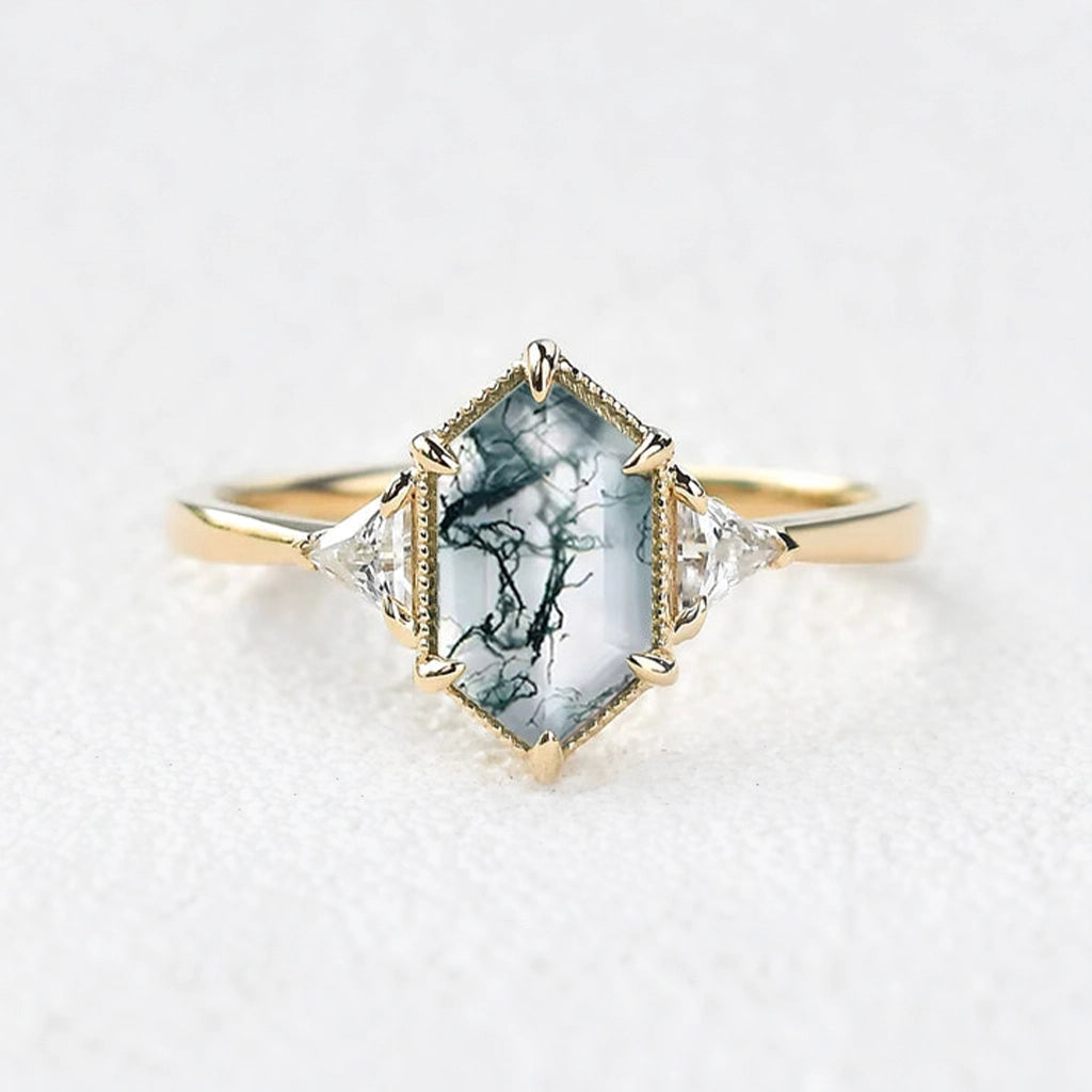 Vintage 1.5CT Geometric Moss Agate Three-Stone Ring.