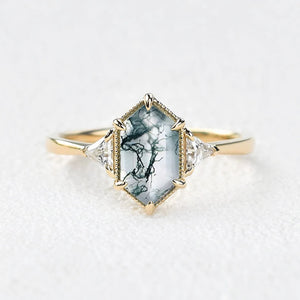 Vintage 1.5CT Geometric Moss Agate Three-Stone Ring.