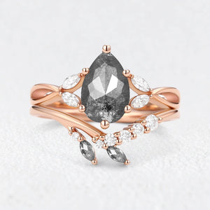 Isadora’s Twig | Pear Salt & Pepper Diamond Bridal Set 2pcs