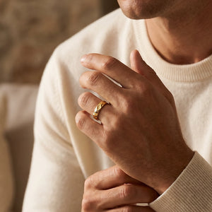 Liquid Flow | Unisex Wedding Band with Molten Texture.