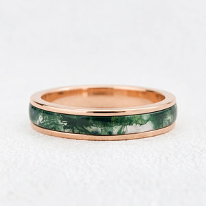Eternal Lichen | Moss Agate Inlay Men‘s Wedding Band.