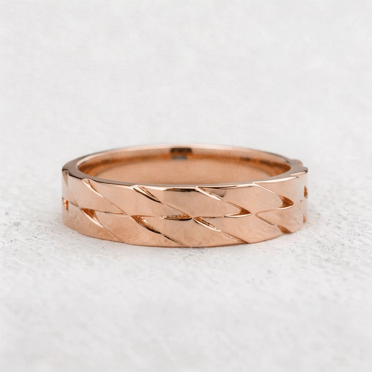 Twill Edge | Polished Men’s Wedding Band.