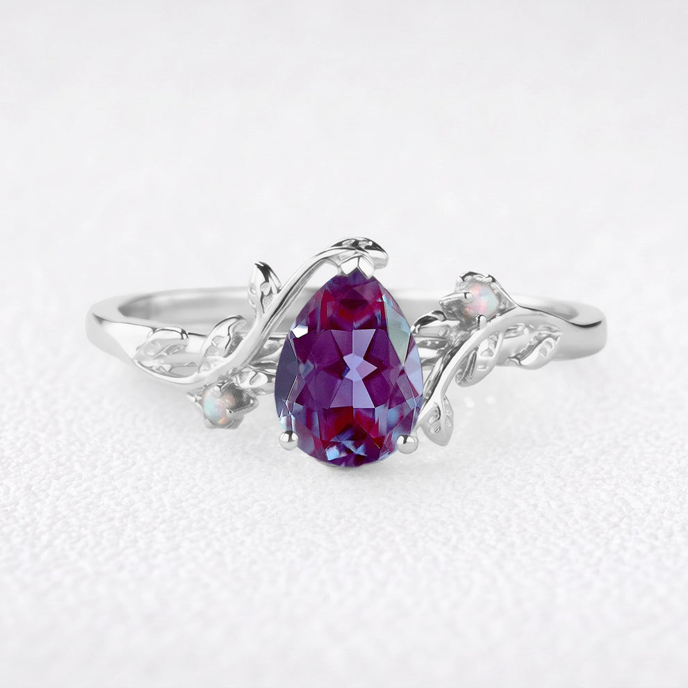 Iris’s Vine | Vintage Pear Alexandrite & Moonstone Bridal Set 2pcs