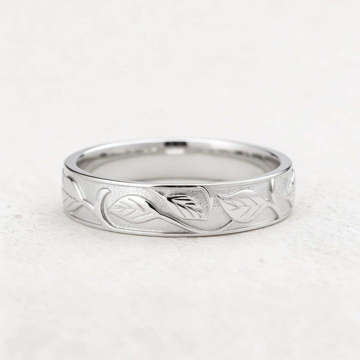 Apollo’s Laurel | Men’s Wedding Band.
