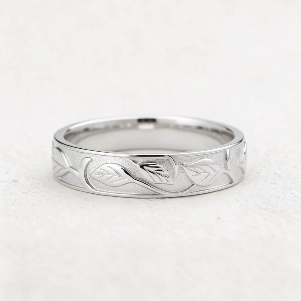 Apollo’s Laurel | Men’s Wedding Band.
