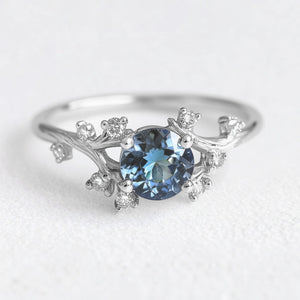 Hera’s Twine | Blue Sapphire Twig Engagement Ring.