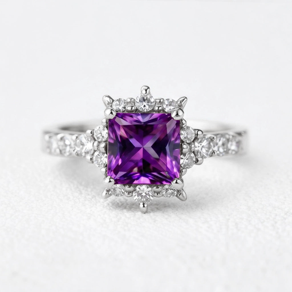 Aurora‘s Vesper | Princess Cut Purple Sapphire Solitaire Ring