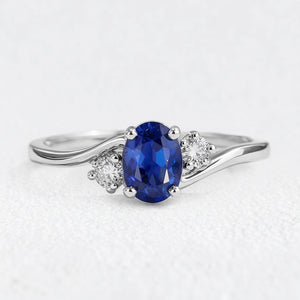 Luna's Curve | Blue Sapphire Vintage Engagement Ring