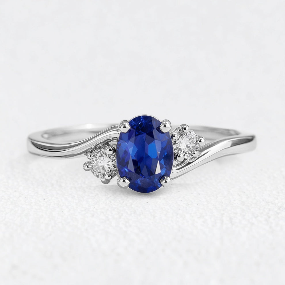 Luna's Curve | Blue Sapphire Vintage Engagement Ring