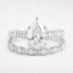 Aphrodite’s Aria | 2CT Classic Pear Diamond Scallop Bridal Set 2pcs