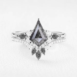 Astra’s Aureole | 1.5CT Kite Salt & Pepper Diamond Chevron Bridal Duo