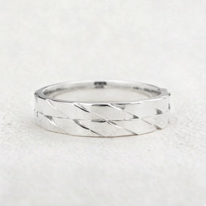 Twill Edge | Polished Men’s Wedding Band.