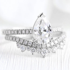 Grace’s Crown | Pear Lab Diamond Solitaire Bridal Set 2pcs.