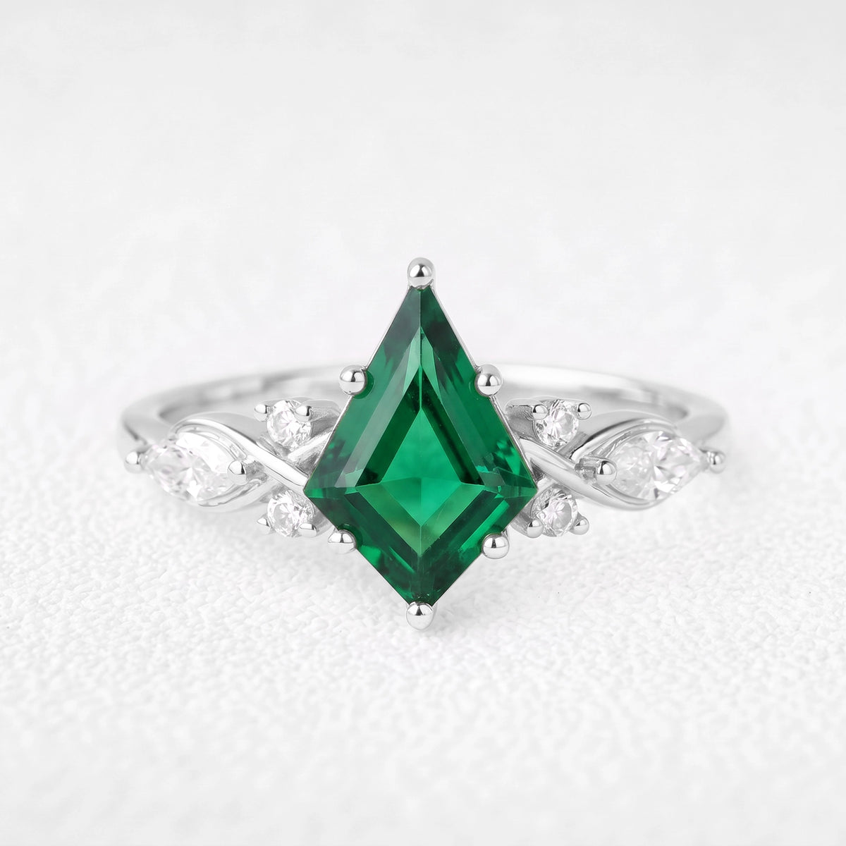 Aphrodite’s Myrtle | Kite-Cut Emerald Foliage Engagement Ring