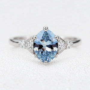 Aurora’s Tide | 2CT Oval Aquamarine Solitaire Engagement Ring