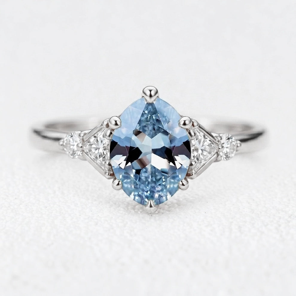 Aurora’s Tide | 2CT Oval Aquamarine Solitaire Engagement Ring