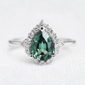 Lyra's Tear | Pear Cut Classic Sapphire Engagement Ring