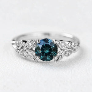 Lyra‘s Bloom | Sapphire and Diamond Vine Engagement Ring.