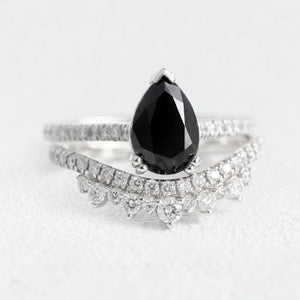 Grace’s Arc | Pear Cut Black Diamond with White Diamond Curved Band Bridal Set 2pcs.