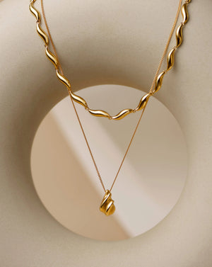 18K Gold Vermeil Savi Ridge Droplet Pendant Necklace.