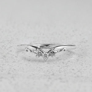 Sylvie’s Wedding Pair | His Ivy Band & Her Diamond Ring.