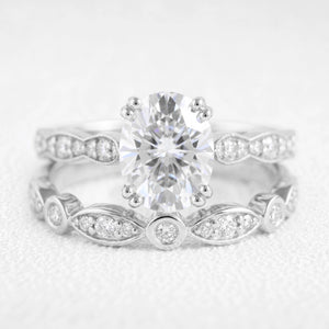 Venus’s Regalia | 1.5CT Oval-Cut Diamond Scalloped Pavé Bridal Set 2pcs