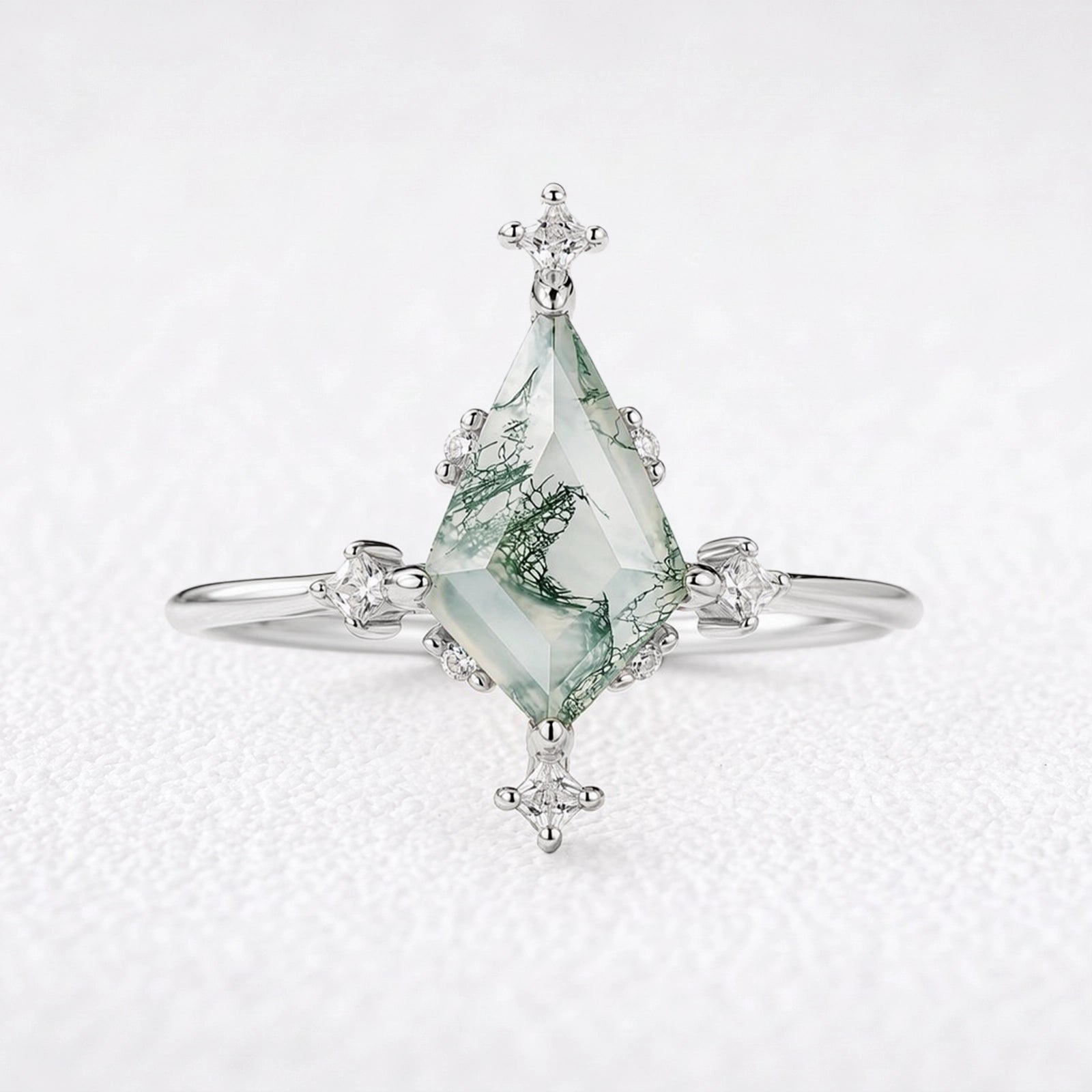 Hazel‘s Glade | Kite Cut Moss Agate Engagement Ring