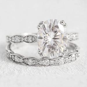 Grace’s Radiance | 3CT Oval Diamond Bridal Set 2pcs.
