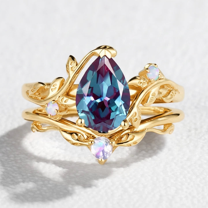 Iris’s Vine | Vintage Pear Alexandrite & Moonstone Bridal Set 2pcs.