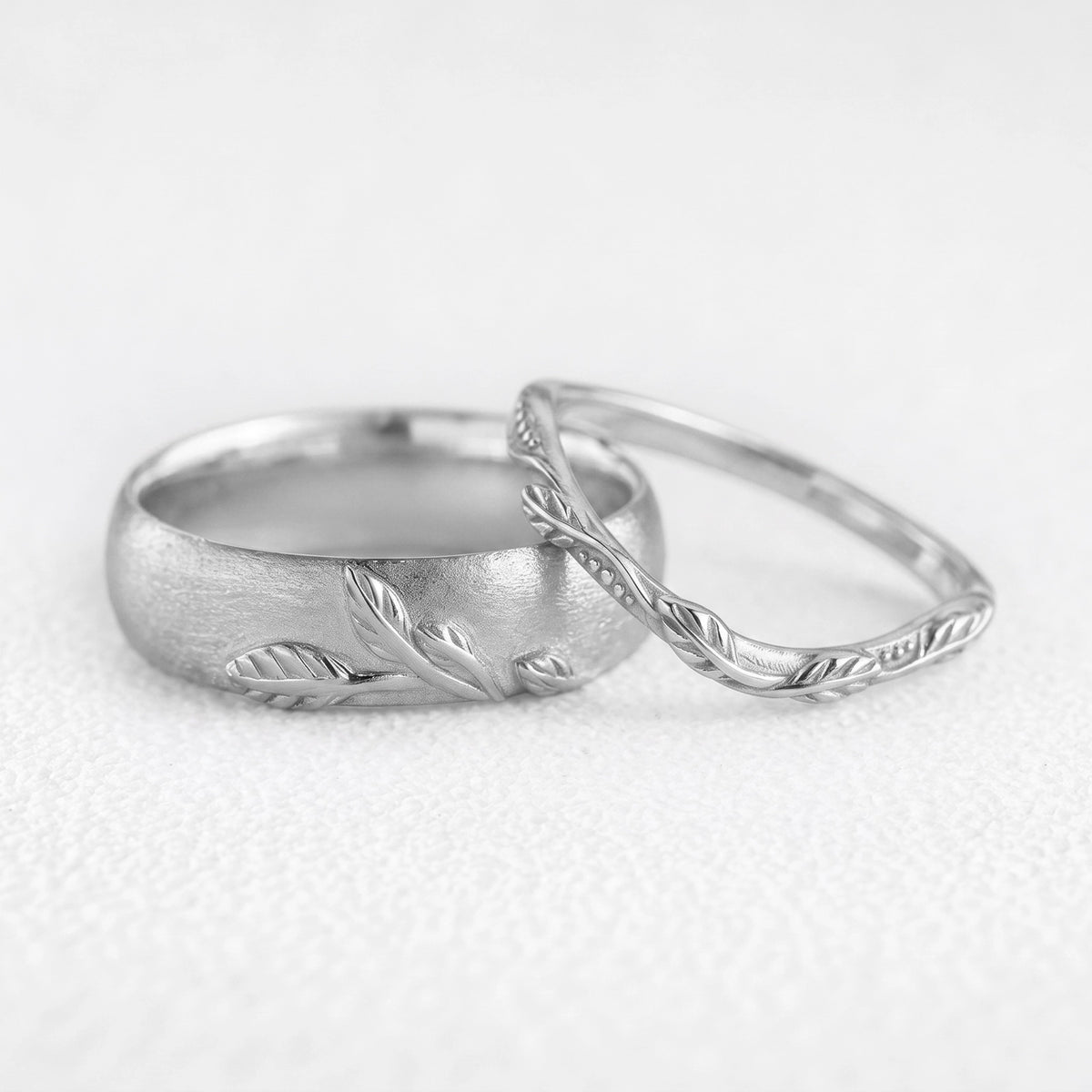 Josephine‘s Tangle | Sandblasted Branch & Curved Vine Couple Wedding Set