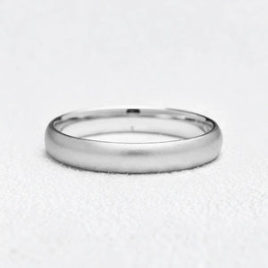 The Classic Arc Band | Satin-Finish Solid Gold.