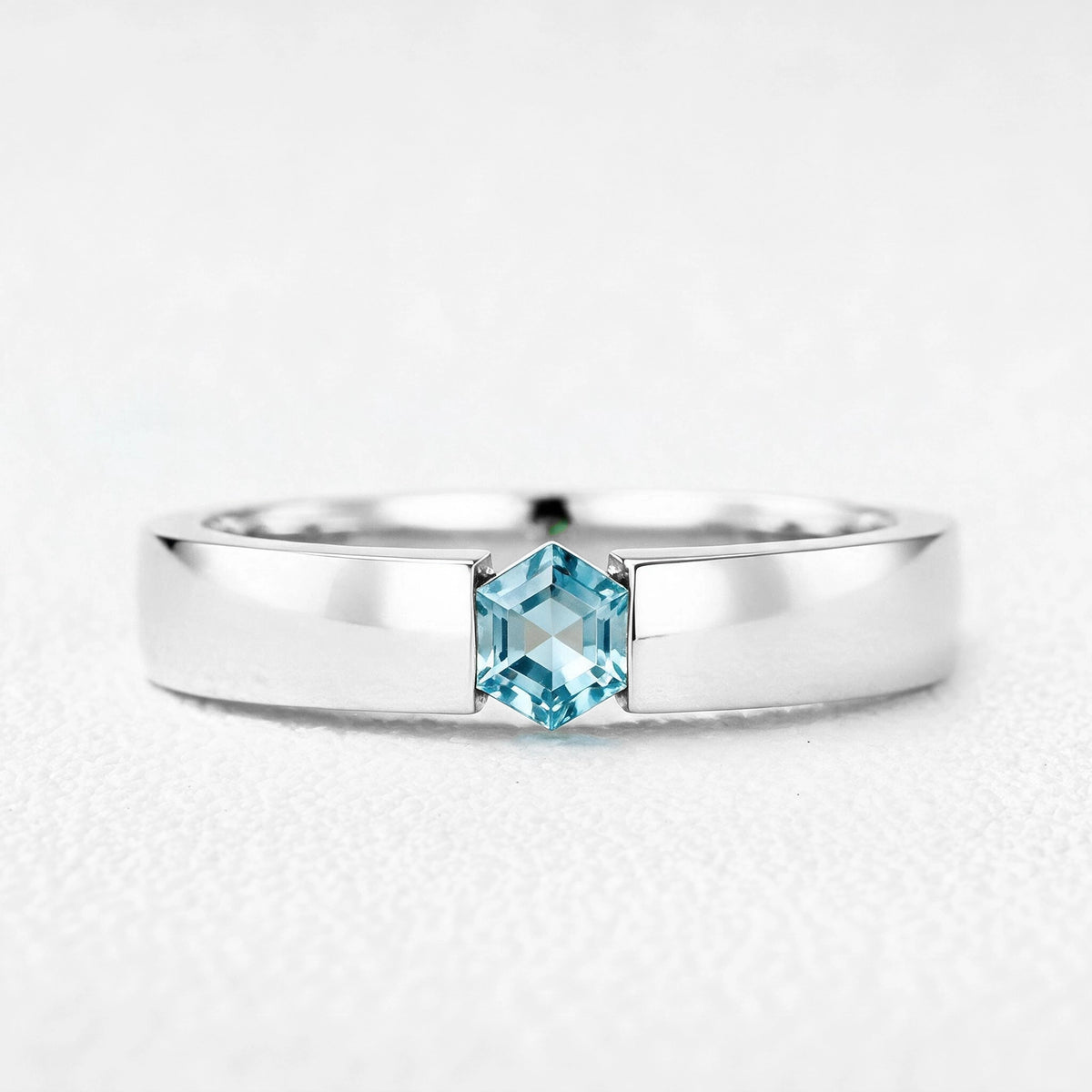 Oceanus’ Deep | Hexagon Aquamarine Tension Set Men‘s Band