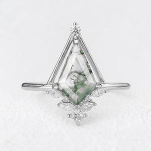 Aurelia’s Imprint | Kite Cut Moss Agate Engagement Ring