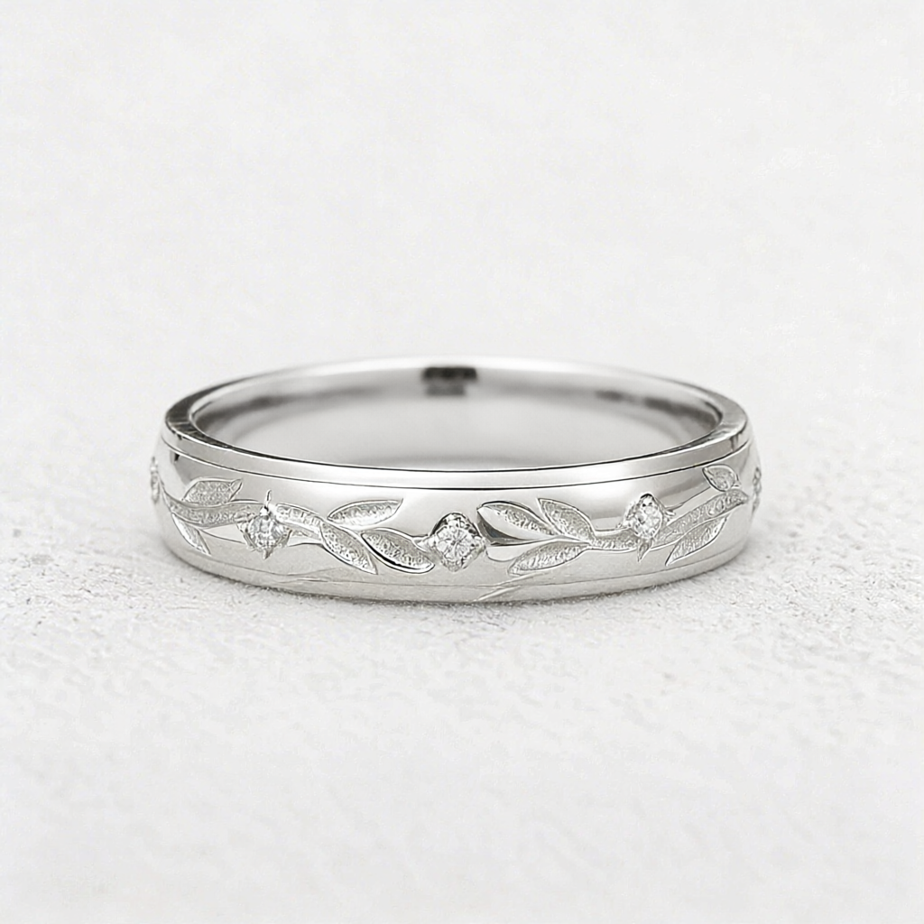 Laurel Triumph | Diamond Accent Men's Band.