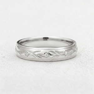 Laurel Triumph | Diamond Accent Men's Band.