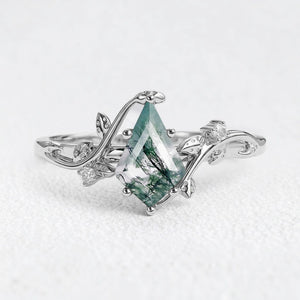 Hazel’s Whisper | Kite Cut Moss Agate Engagement Ring