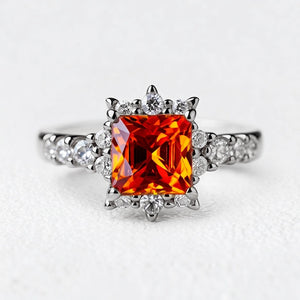 Aurora‘s Sundown | Princess Cut Orange Sapphire Engagement Ring