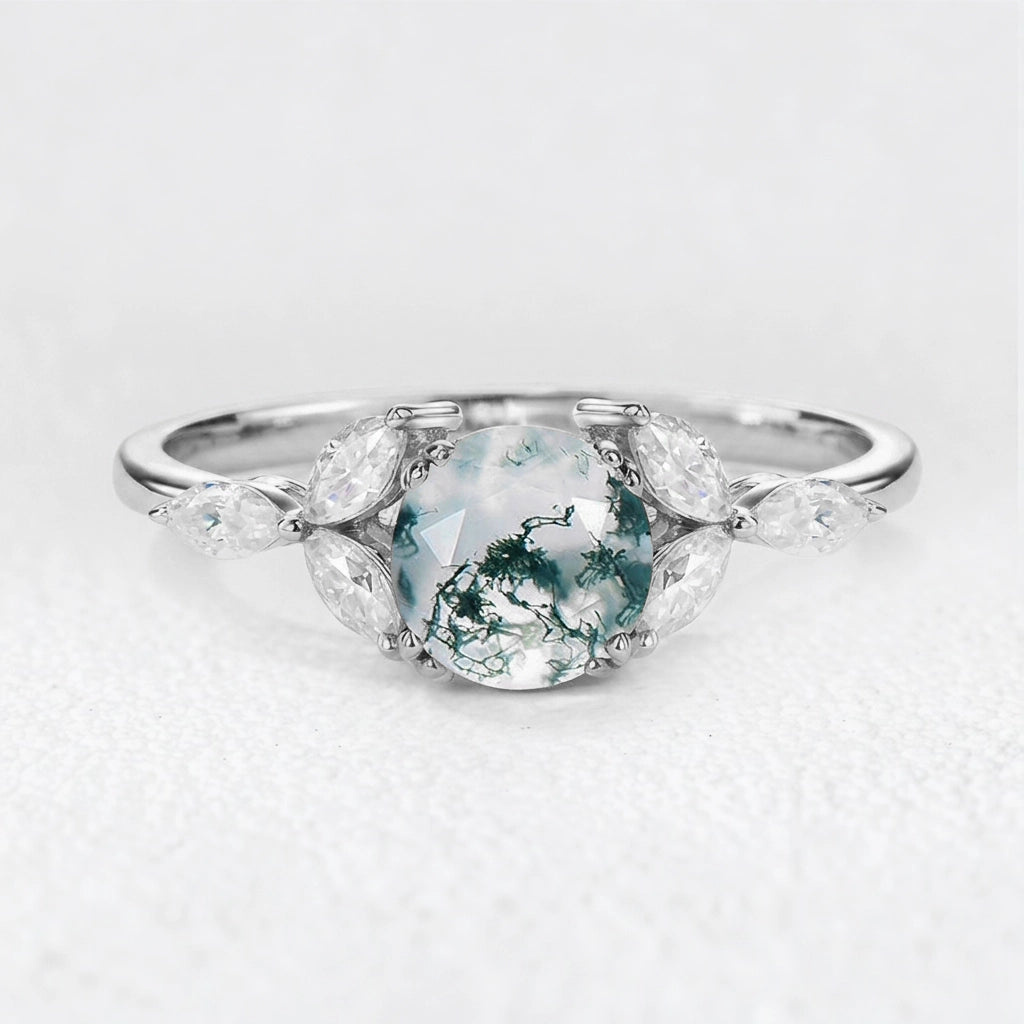 Lavinia‘s Stillness | Classic Round Cut Moss Agate Engagement Ring