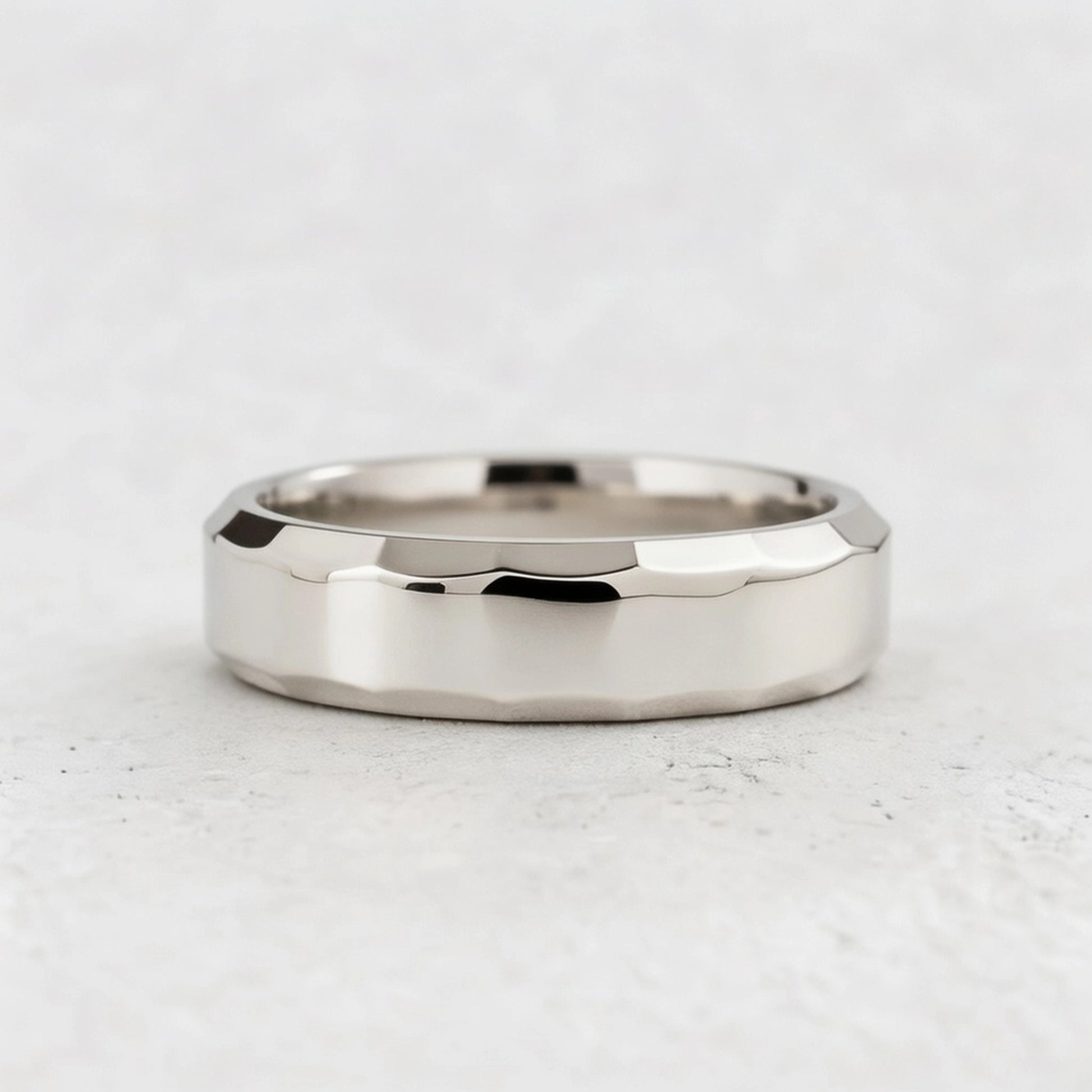 Ribbed Edge | Polished Men’s Wedding Band.