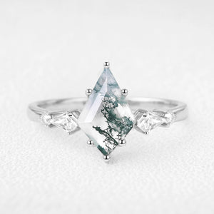 Celandine’s Grove | Kite Cut Moss Agate Five-Stone Engagement Ring