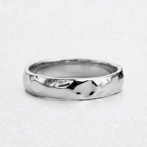 Liquid Flow | Unisex Wedding Band with Molten Texture
