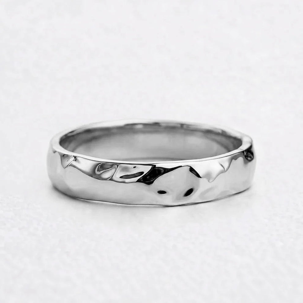 Liquid Flow | Unisex Wedding Band with Molten Texture